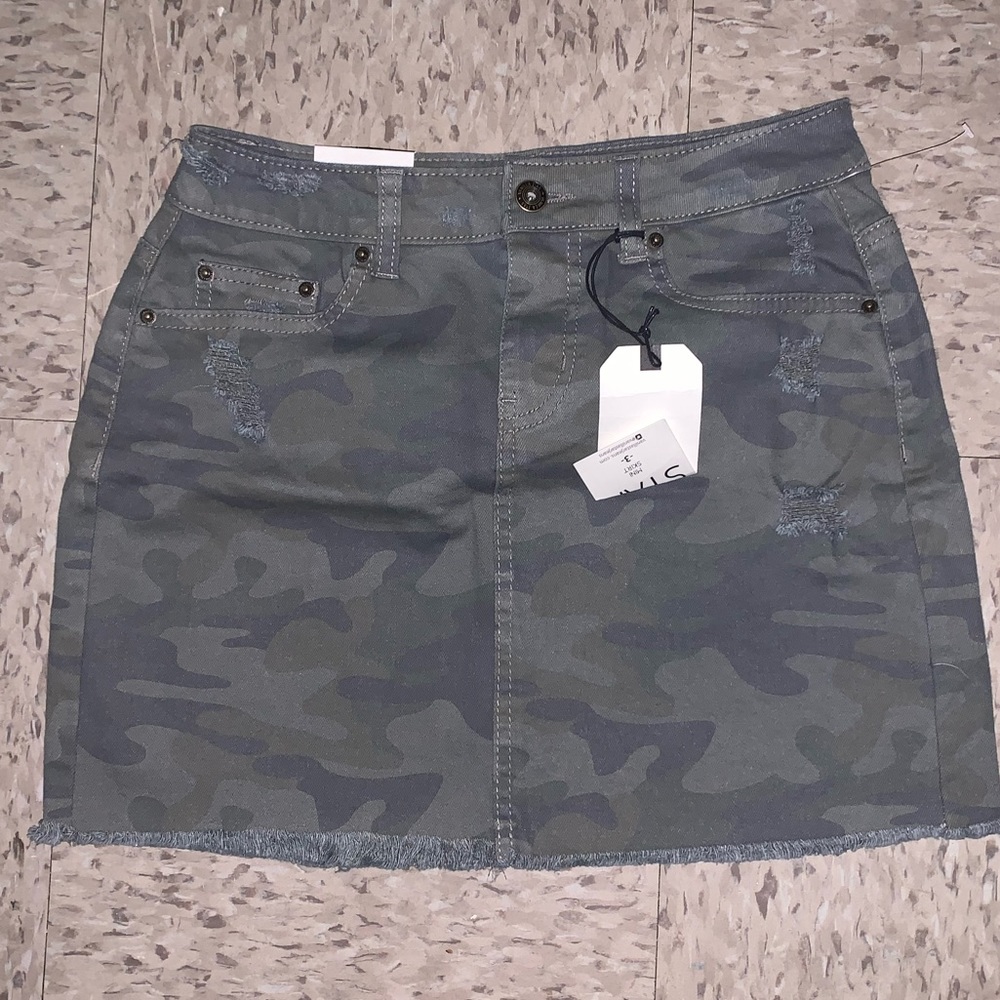 Vanilla start mini skirt